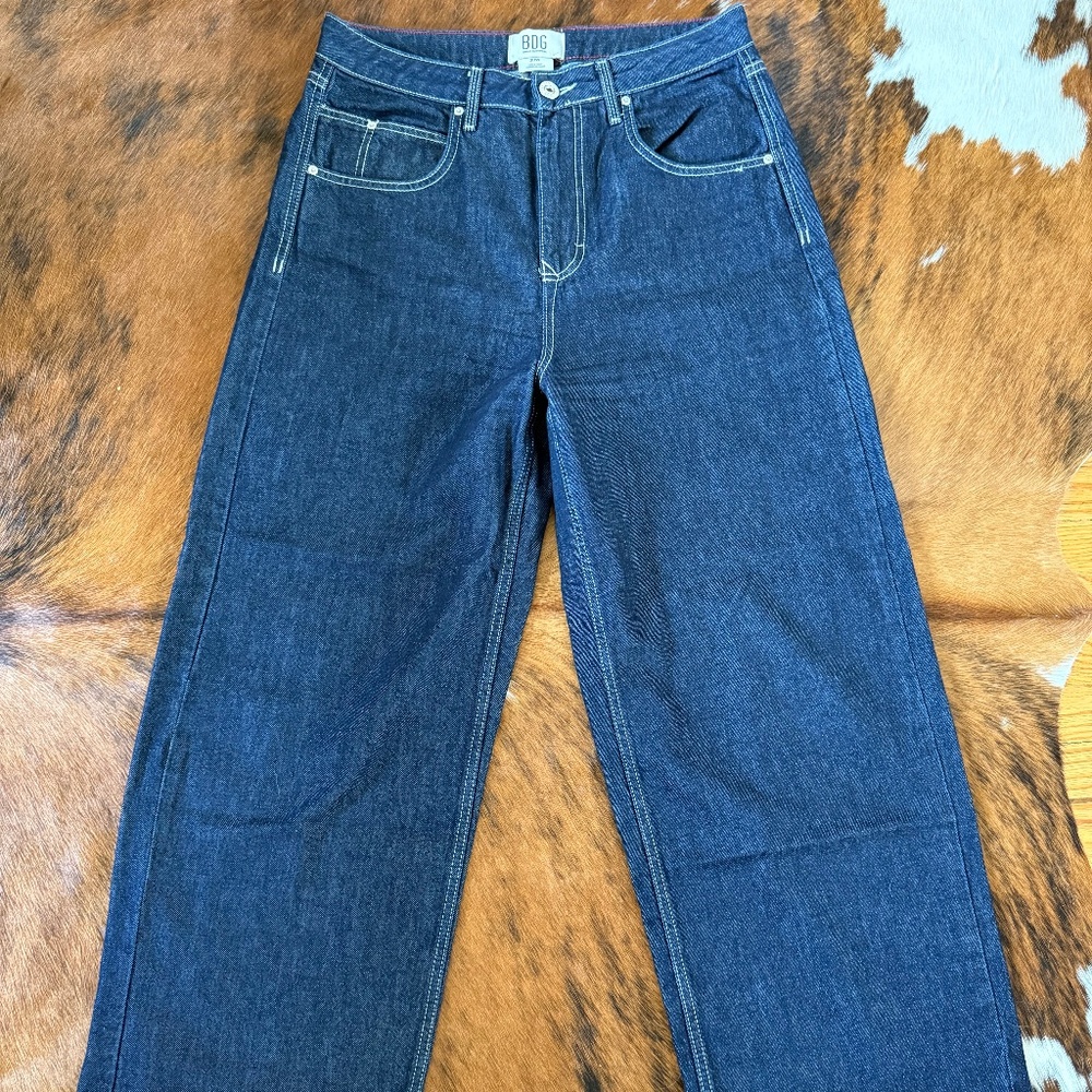 BDG Jaya Low Rise Wide Leg Jeans Size 30